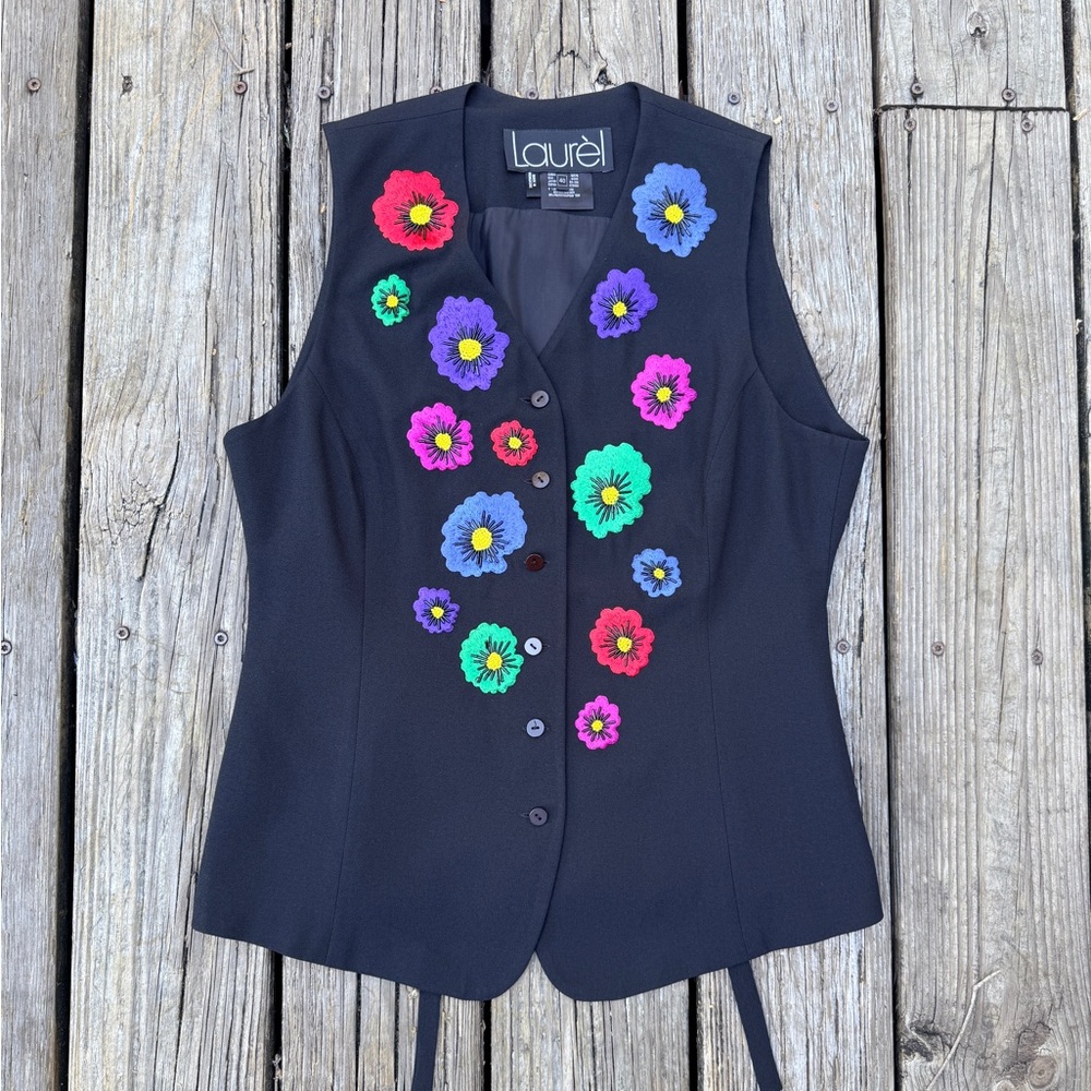 Vintage 90s Laurel Floral Embroidered Beaded Button Down Vest